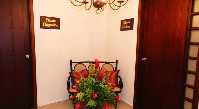 Hotel Dorado Plaza Calle Del Arsenal Cartagena Exterior photo